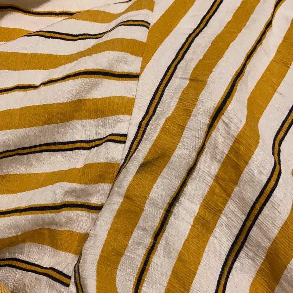 Stripe Crop Top - Picture 2 of 3